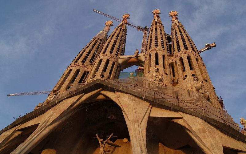 Three Barcelona days: Gaudí, the Gothic Quarter, and Montjuïc at sunset — 3 days in Barcelona